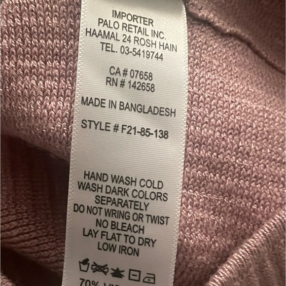 Forever 21 Ribbed Pink Knit Top size medium - Picture 7 of 7